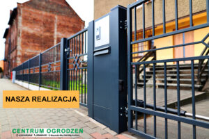 Read more about the article Ogrodzenie frontowe Rubin 2 – brama dwuskrzydłowa – centerbox